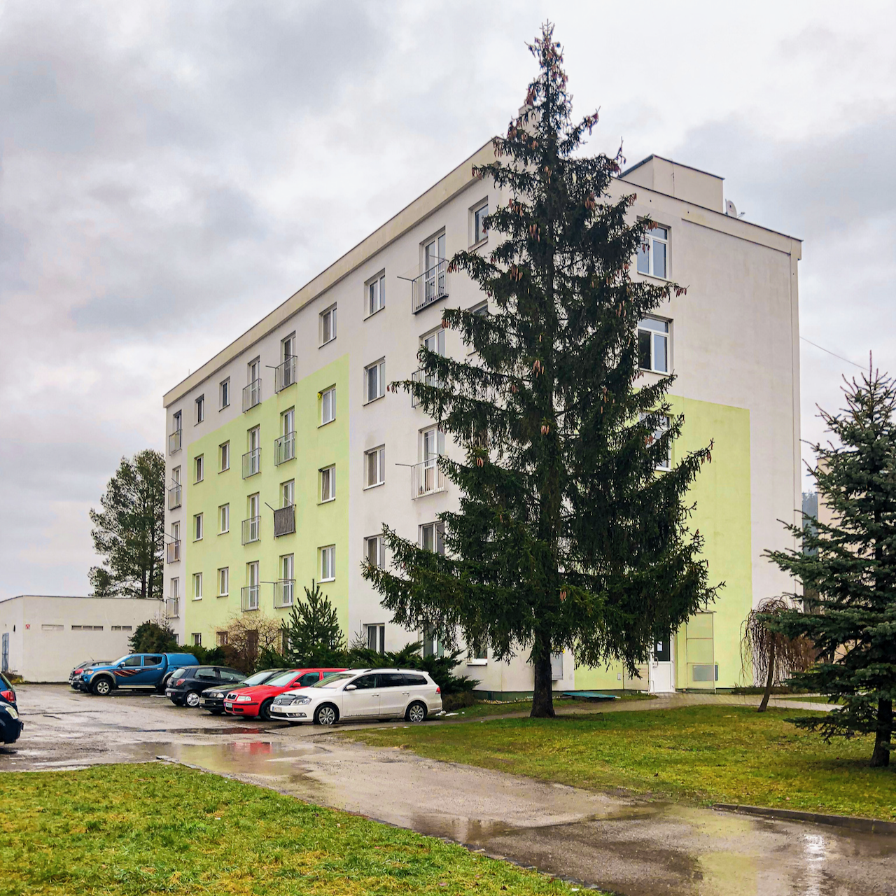 Apartment building Sliač
